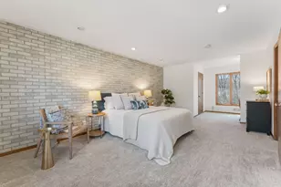 10665 Northmark Dr, Eden Prairie, MN 55344 - Photo 21