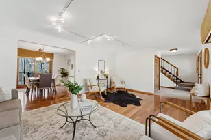 10665 Northmark Dr, Eden Prairie, MN 55344 - Photo 7