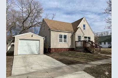 225 E 3rd Street, Albert Lea, MN 56007 - Photo 1