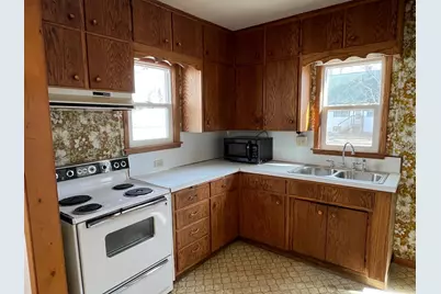 225 E 3rd Street, Albert Lea, MN 56007 - Photo 11