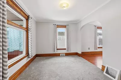 1009 Sherburne Avenue, Saint Paul, MN 55104 - Photo 5