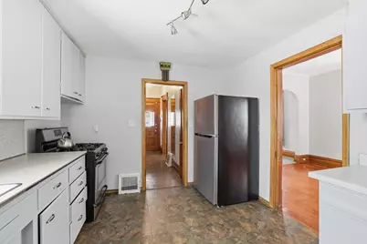 1009 Sherburne Avenue, Saint Paul, MN 55104 - Photo 13