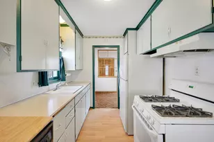 3432 Zinran Ave S, Saint Louis Park, MN 55426 - Photo 9