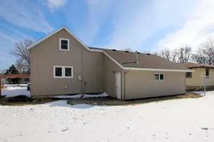 614 Elm St NE, Hutchinson, MN 55350 - Photo 27