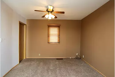 614 Elm Street NE, Hutchinson, MN 55350 - Photo 7