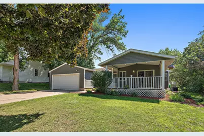 212 Central Avenue S, Norwood Young America, MN 55397 - Photo 1
