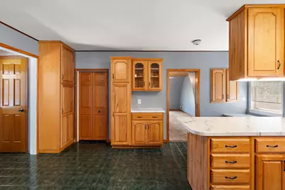 212 Central Avenue S, Norwood Young America, MN 55397 - Photo 9