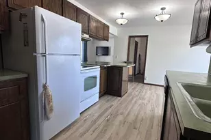 9130 Columbus Ave S, Bloomington, MN 55420 - Photo 11