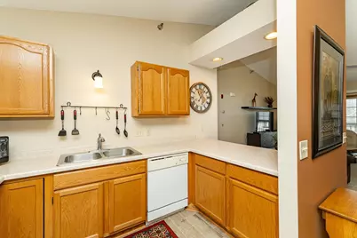 1911 Deerhaven Lane NE #3, Rochester, MN 55906 - Photo 11