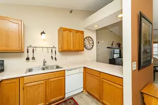 1911 Deerhaven Ln NE, Rochester, MN 55906 - Photo 11