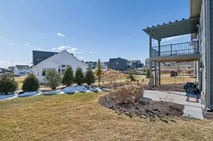 5385 GESTACH LN, Chaska, MN 55318 - Photo 25