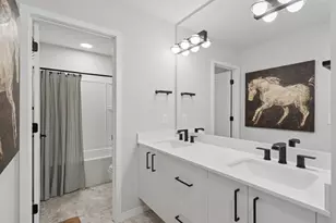 5385 GESTACH LN, Chaska, MN 55318 - Photo 17