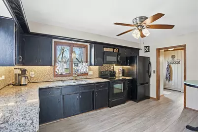 232 S Orange Street, Waconia, MN 55387 - Photo 11