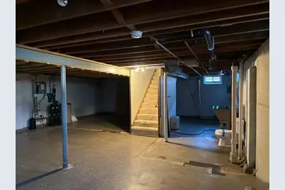 1821 Nebraska Avenue E, Saint Paul, MN 55119 - Photo 9