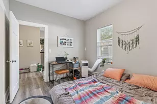 1083 Chatsworth St N, Saint Paul, MN 55103 - Photo 7