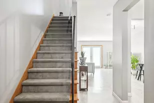 1860 McMenemy St, Maplewood, MN 55117 - Photo 9