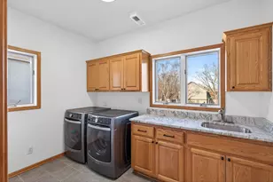 7716 7th St N, Oakdale, MN 55128 - Photo 23