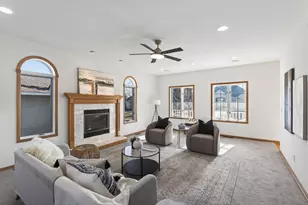 7716 7th St N, Oakdale, MN 55128 - Photo 7