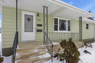 2204 7th St S, Moorhead, MN 56560 - Photo 3