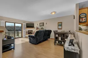 522 Graceview Dr, Saint Joseph, MN 56374 - Photo 5