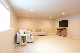 7330 26th St S, Fargo, ND 58104 - Photo 9