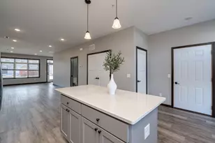 417 Prairie Rose Trl, Mankato, MN 56001 - Photo 7