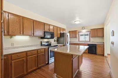 1012 Summer Street, Hudson, WI 54016 - Photo 9
