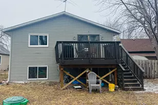 907 Pine St, Hastings, MN 55033 - Photo 3