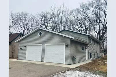 907 Pine Street, Hastings, MN 55033 - Photo 1