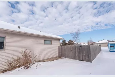 1002 9th Avenue SE, Barnesville, MN 56514 - Photo 5