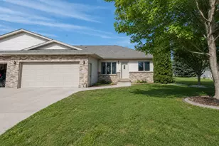 1002 9th Ave SE, Barnesville, MN 56514 - Photo 1