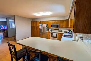 1918 Bayview Dr, Albert Lea, MN 56007 - Photo 3