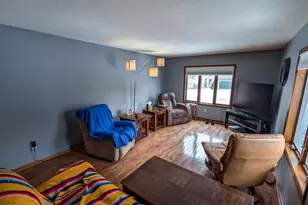 1918 Bayview Dr, Albert Lea, MN 56007 - Photo 3