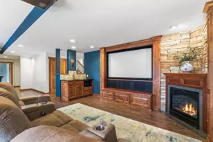 4561 Oak Pond Rd, Eagan, MN 55123 - Photo 51