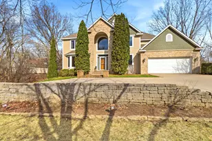 4561 Oak Pond Rd, Eagan, MN 55123 - Photo 13