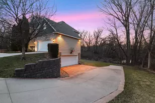 4561 Oak Pond Rd, Eagan, MN 55123 - Photo 7