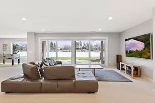 4812 Lakeview Dr, Edina, MN 55424 - Photo 41