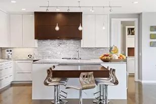 4812 Lakeview Dr, Edina, MN 55424 - Photo 11