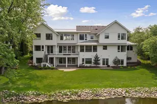 4812 Lakeview Dr, Edina, MN 55424 - Photo 5