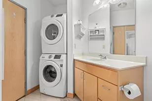 2600 University Ave SE, Minneapolis, MN 55414 - Photo 13