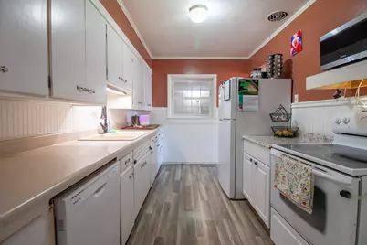 705 Marshall Avenue, Henning, MN 56551 - Photo 11