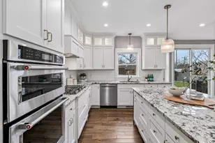 13222 Dahlgren Rd, Minnetonka, MN 55305 - Photo 19