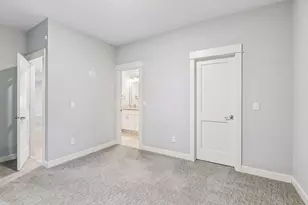 13222 Dahlgren Rd, Minnetonka, MN 55305 - Photo 53