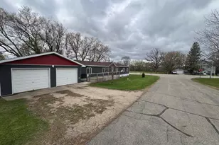 121 3rd St, Bluffton, MN 56518 - Photo 3