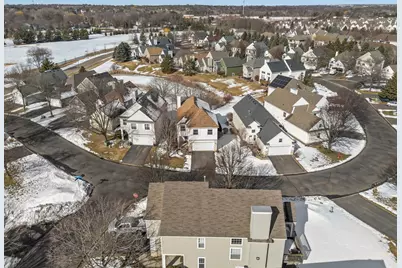 10247 Country Club Curve, Woodbury, MN 55129 - Photo 5