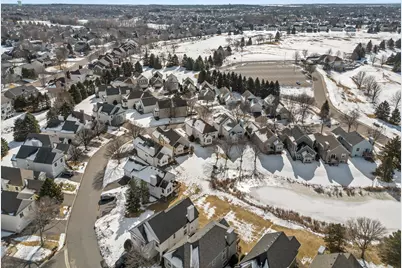 10247 Country Club Curve, Woodbury, MN 55129 - Photo 7