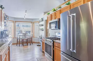 1020 Primrose Ln, Waconia, MN 55387 - Photo 9