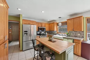 532 Woodland Ln, New Richmond, WI 54017 - Photo 5