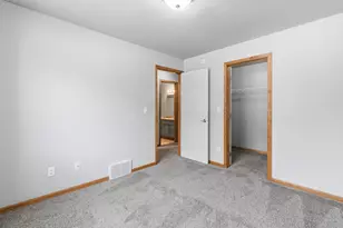 3418 Village Green Dr, Moorhead, MN 56560 - Photo 17