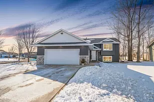 320 Bluebill St, Baldwin, WI 54002 - Photo 1